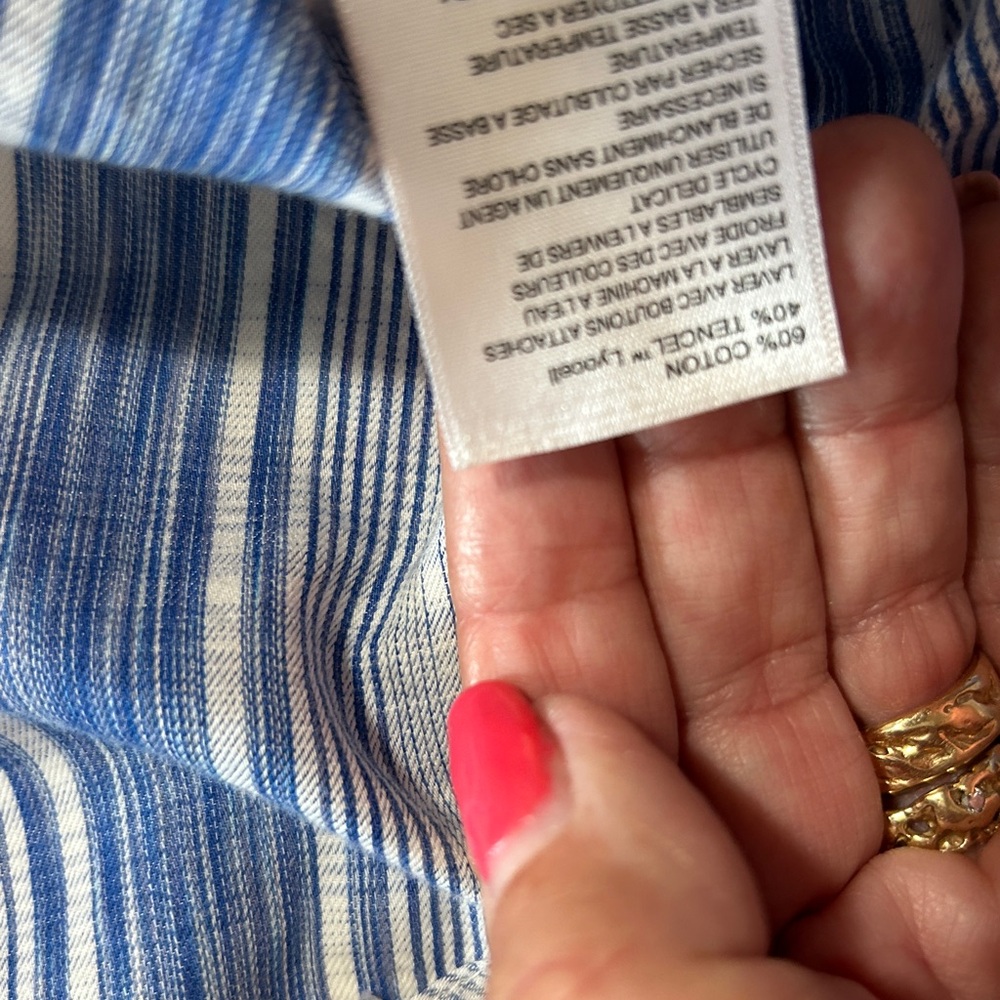 Men’s Tommy  Bahama Blue and White Checkered Shirt - Picture 4 of 4